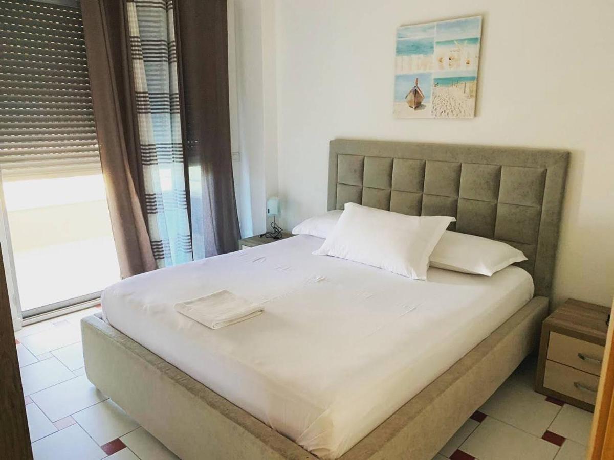 Jasmine Apartments Sarandë Esterno foto