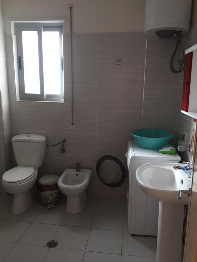 Jasmine Apartments Sarandë Esterno foto