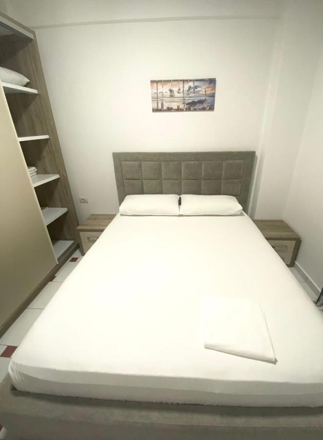 Jasmine Apartments Sarandë Esterno foto