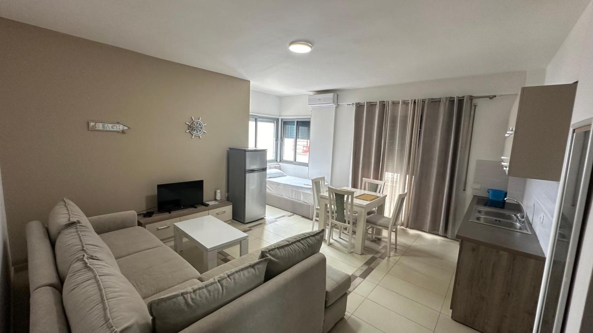 Jasmine Apartments Sarandë Esterno foto