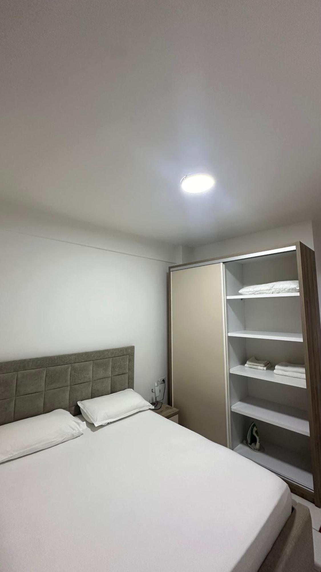 Jasmine Apartments Sarandë Esterno foto
